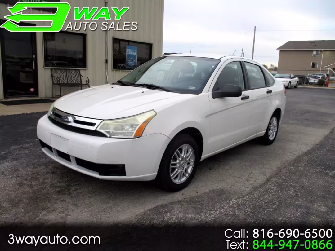 2009 Ford Focus - 1FAHP35N99W133800 - Image #12