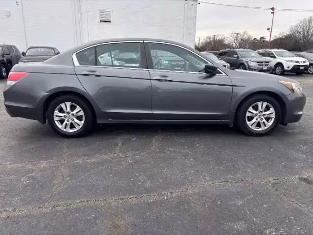 2010 Honda Accord - 1HGCP2F47AA009922 - Image #2