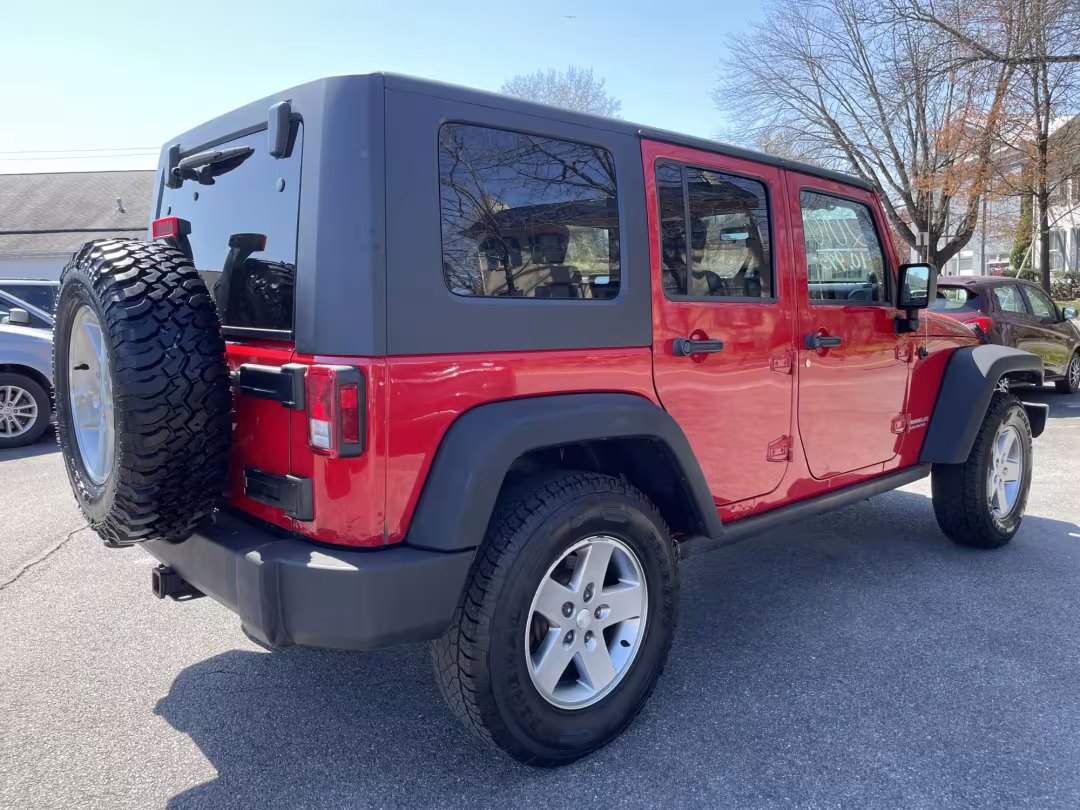 2010 Jeep Wrangler - 1J4BA6H10AL113219 - Image #3