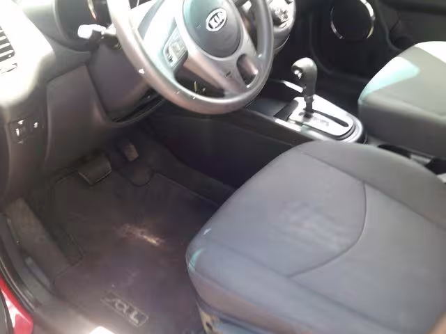 2010 Kia Soul - KNDJT2A26A7172159 - Image #7