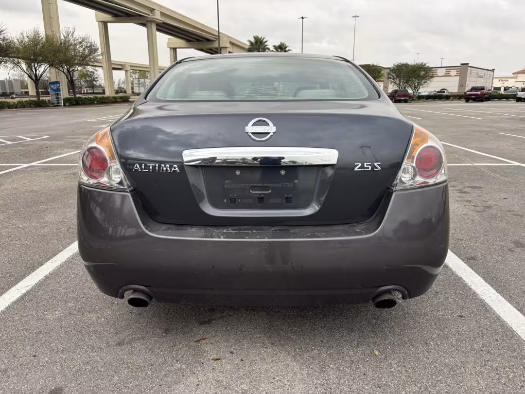2010 Nissan Altima - 1N4AL2AP6AN531832 - Image #3