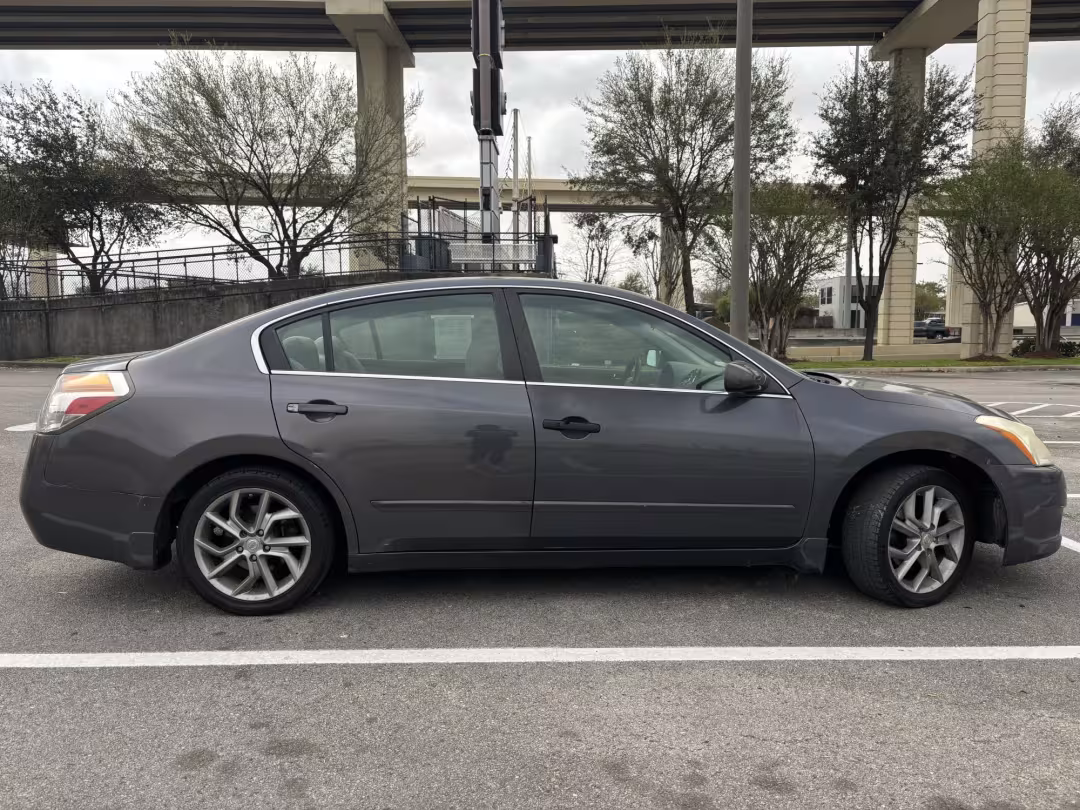 2010 Nissan Altima - 1N4AL2AP6AN531832 - Image #5