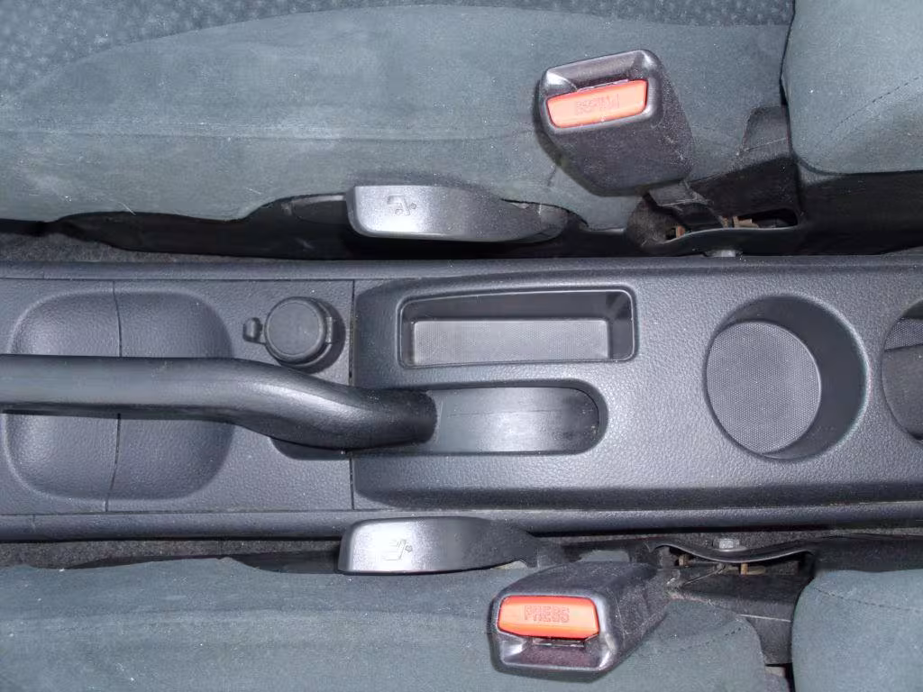 2010 Nissan Versa - 3N1BC1CP7AL406346 - Image #10