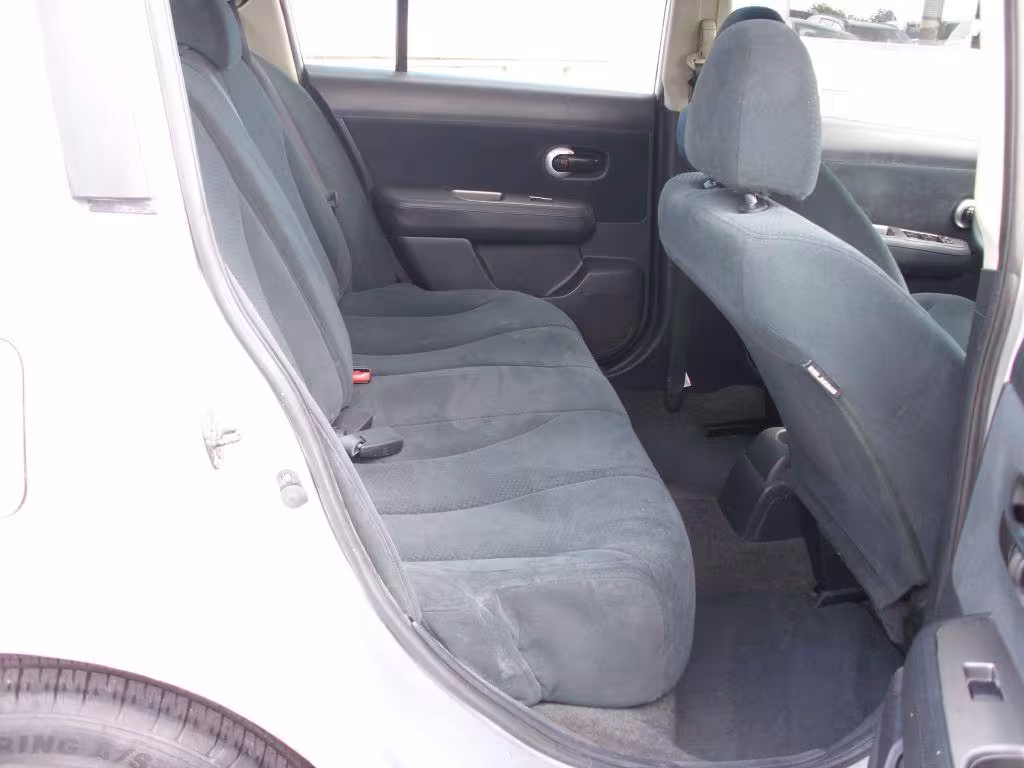 2010 Nissan Versa - 3N1BC1CP7AL406346 - Image #13