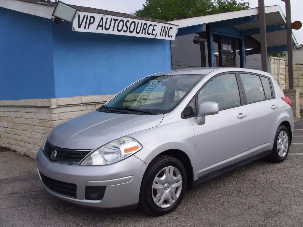 2010 Nissan Versa - 3N1BC1CP7AL406346 - Image #3