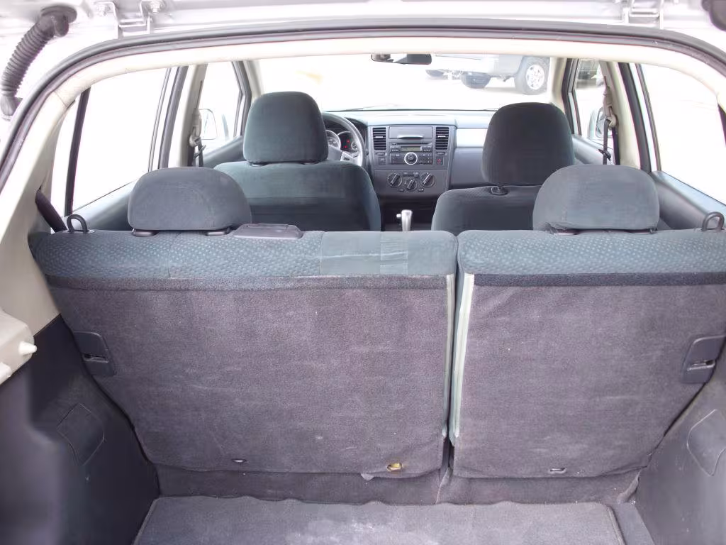 2010 Nissan Versa - 3N1BC1CP7AL406346 - Image #6