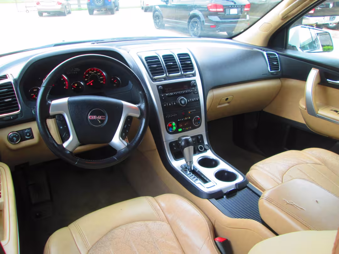 2011 GMC Acadia - 1GKKRSED1BJ111339 - Image #11