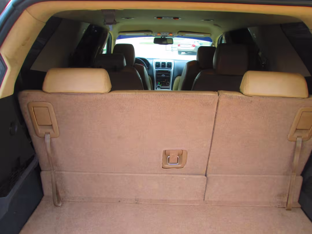 2011 GMC Acadia - 1GKKRSED1BJ111339 - Image #7
