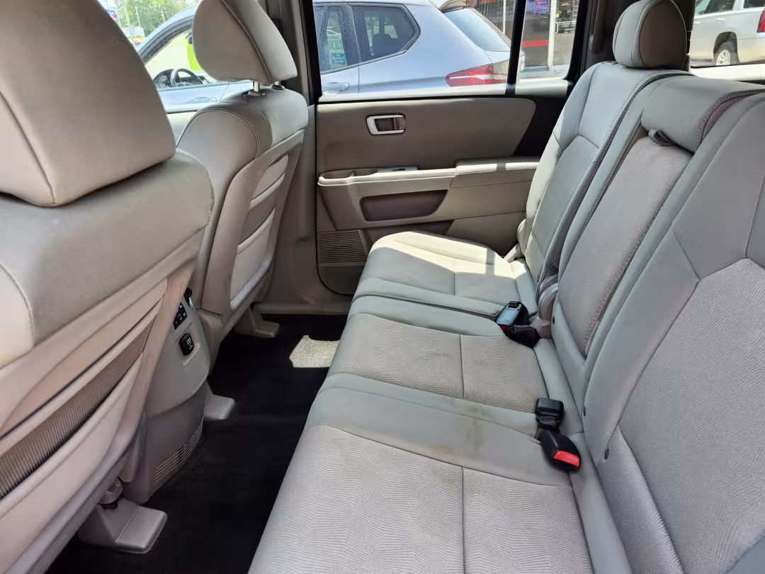 2011 Honda Pilot - 5FNYF4H29BB016751 - Image #4