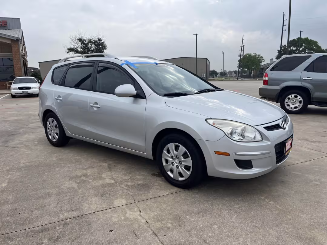 2011 Hyundai Elantra Touring - KMHDC8AE0BU102553 - Image #15