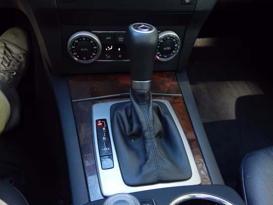 2011 Mercedes-Benz GLK-Class - WDCGG8HB7BF561532 - Image #20