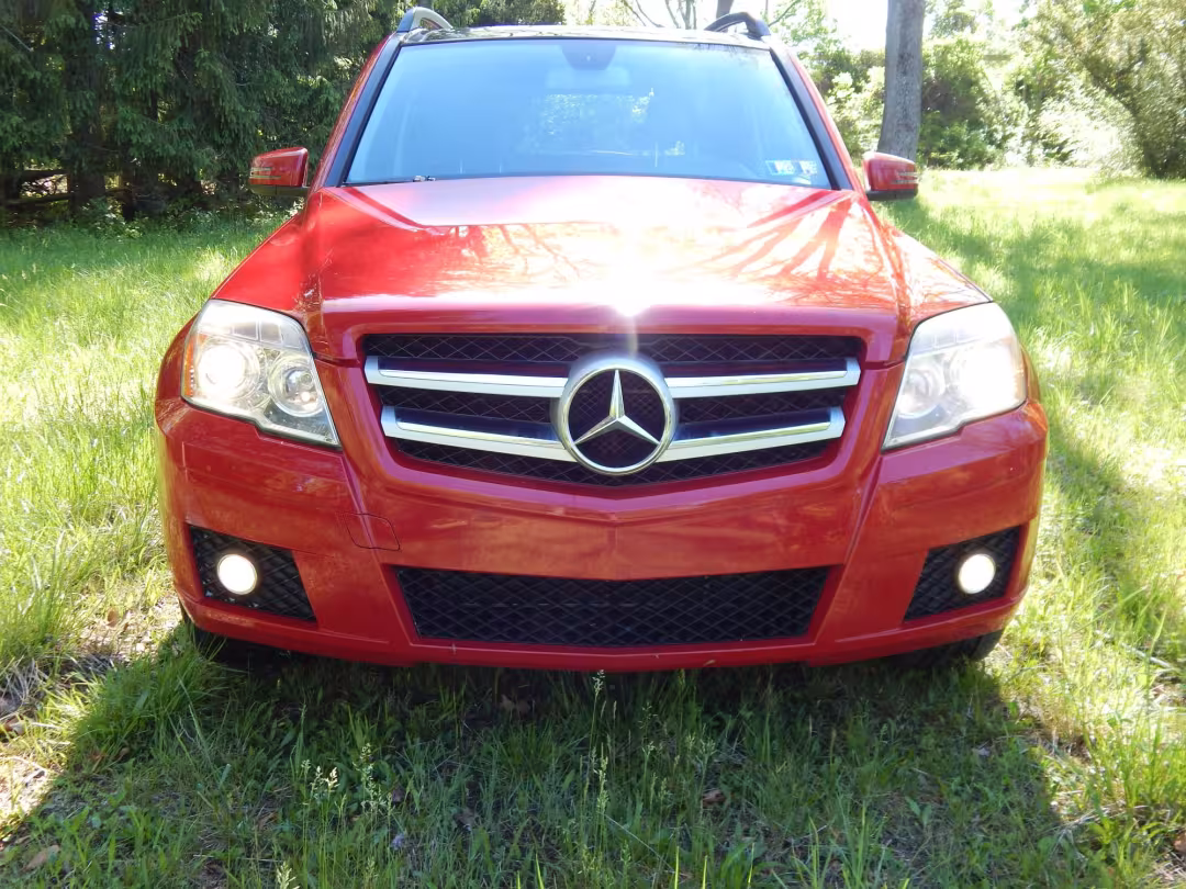2011 Mercedes-Benz GLK-Class - WDCGG8HB7BF561532 - Image #6