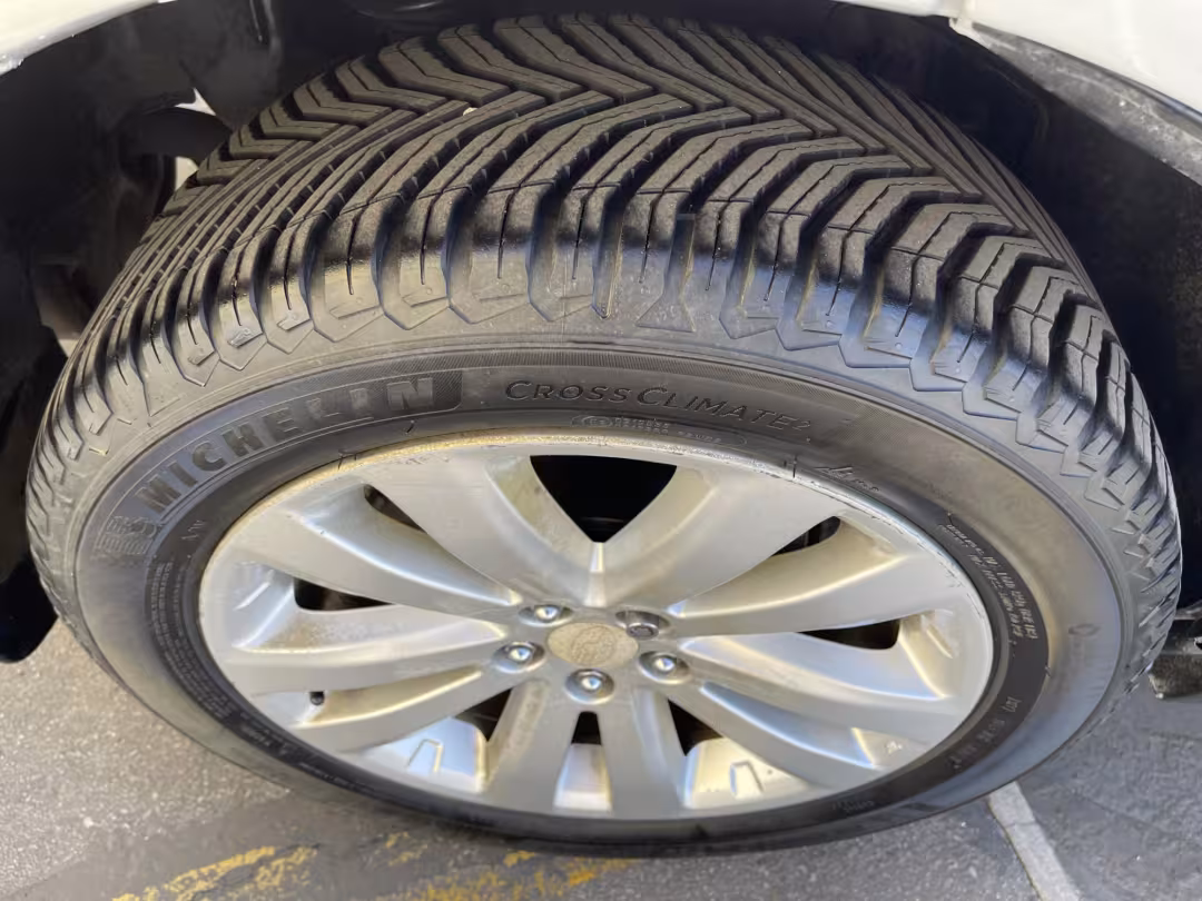 2011 Subaru Forester - JF2SHBEC5BH742822 - Image #25