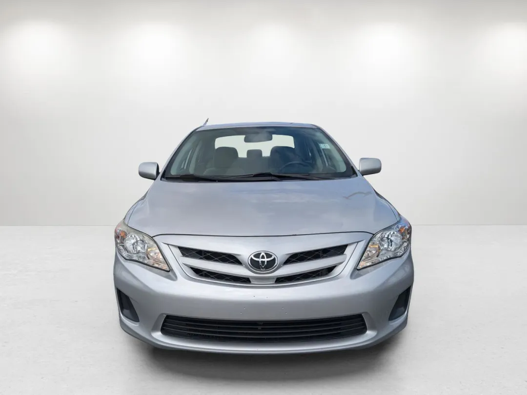 2011 Toyota Corolla - 2T1BU4EE3BC685337 - Image #3