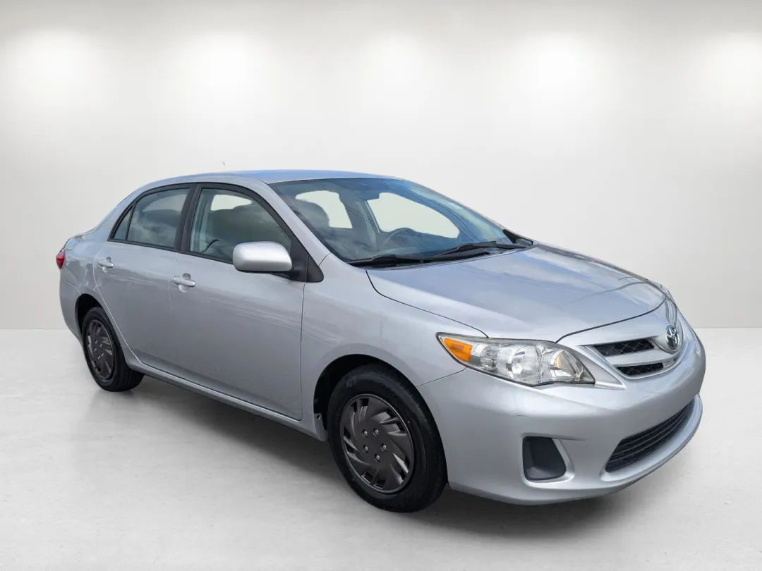 2011 Toyota Corolla - 2T1BU4EE3BC685337 - Image #4