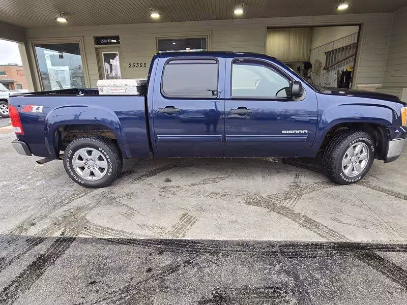 2012 GMC Sierra 1500 - 3GTP2VE70CG294849 - Image #2
