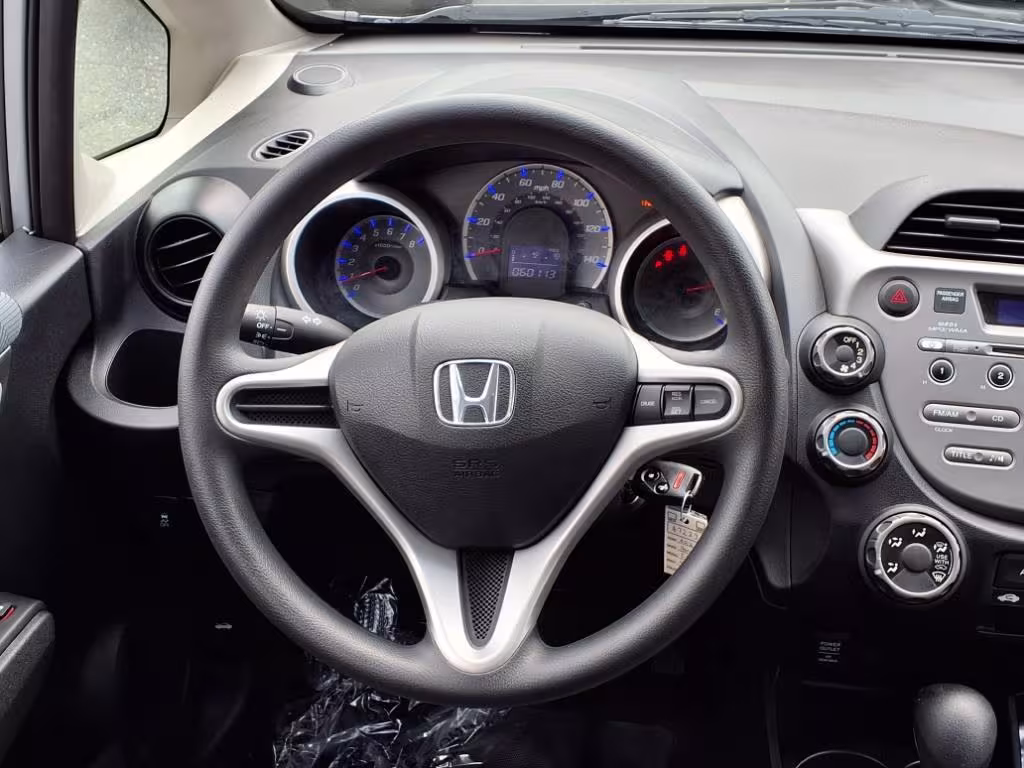 2012 Honda Fit - JHMGE8H37CC028392 - Image #15