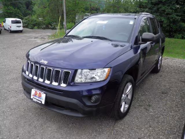 2012 Jeep Compass - 1C4NJDBB2CD675712 - Image #1
