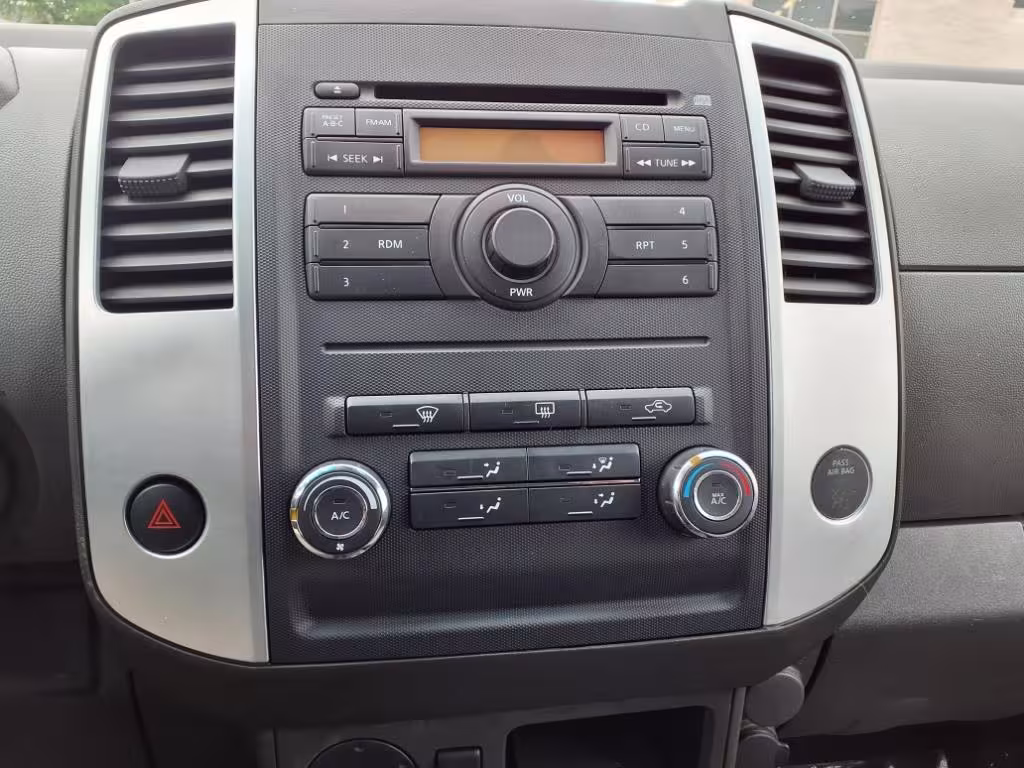 2012 Nissan Xterra - 5N1AN0NU7CN801156 - Image #20
