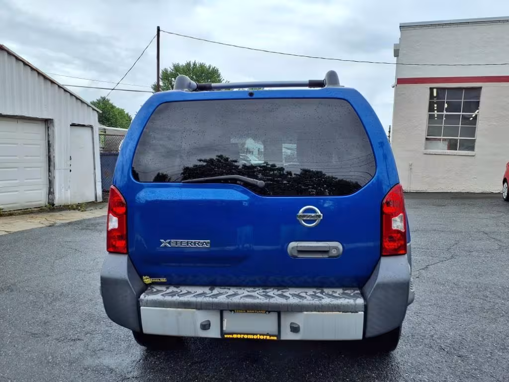 2012 Nissan Xterra - 5N1AN0NU7CN801156 - Image #4
