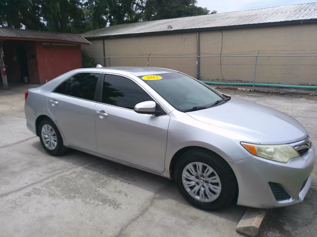 2012 Toyota Camry - 4T1BF1FK2CU636286 - Image #3