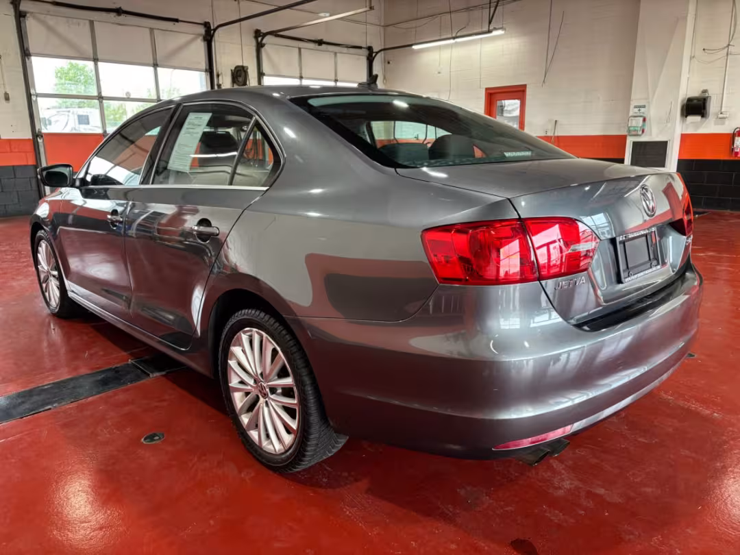 2012 Volkswagen Jetta - 3VWLP7AJ0CM413656 - Image #10