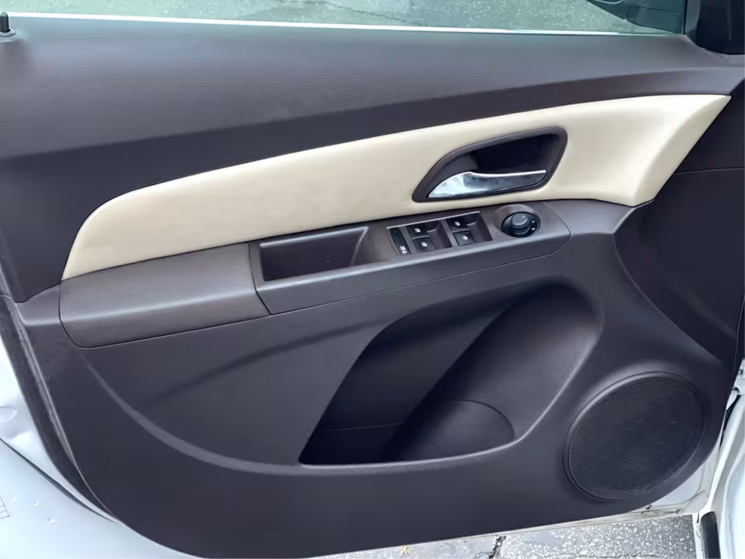 2013 Chevrolet Cruze - 1G1PE5SB6D7137218 - Image #20