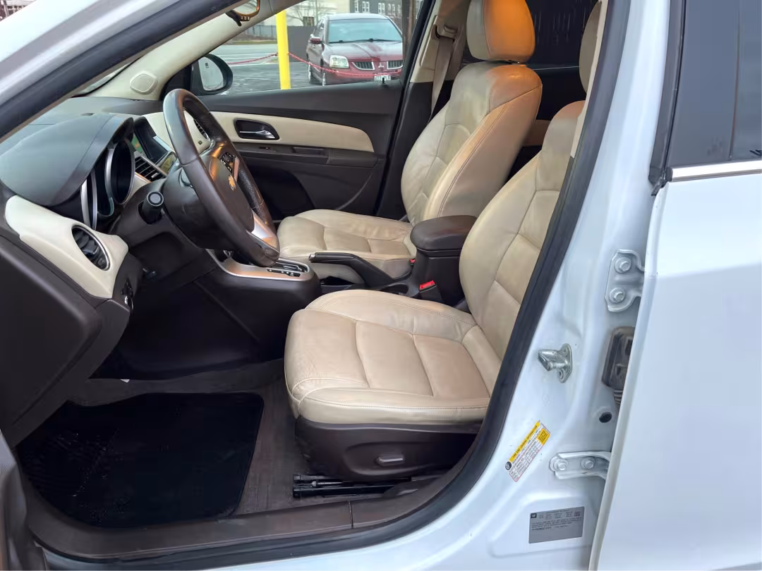 2013 Chevrolet Cruze - 1G1PE5SB6D7137218 - Image #9