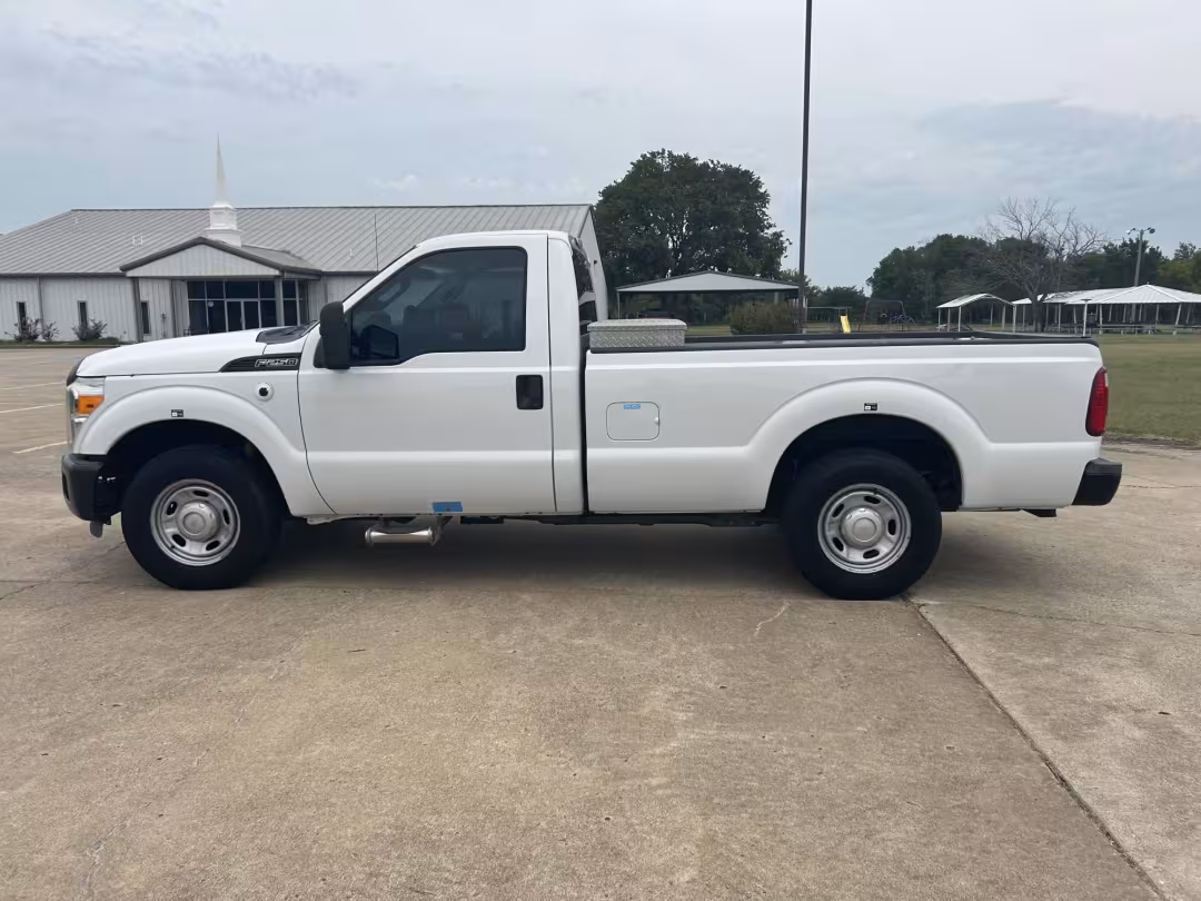 2013 Ford F-250 SD - 1FTBF2A69DEB82361 - Image #14