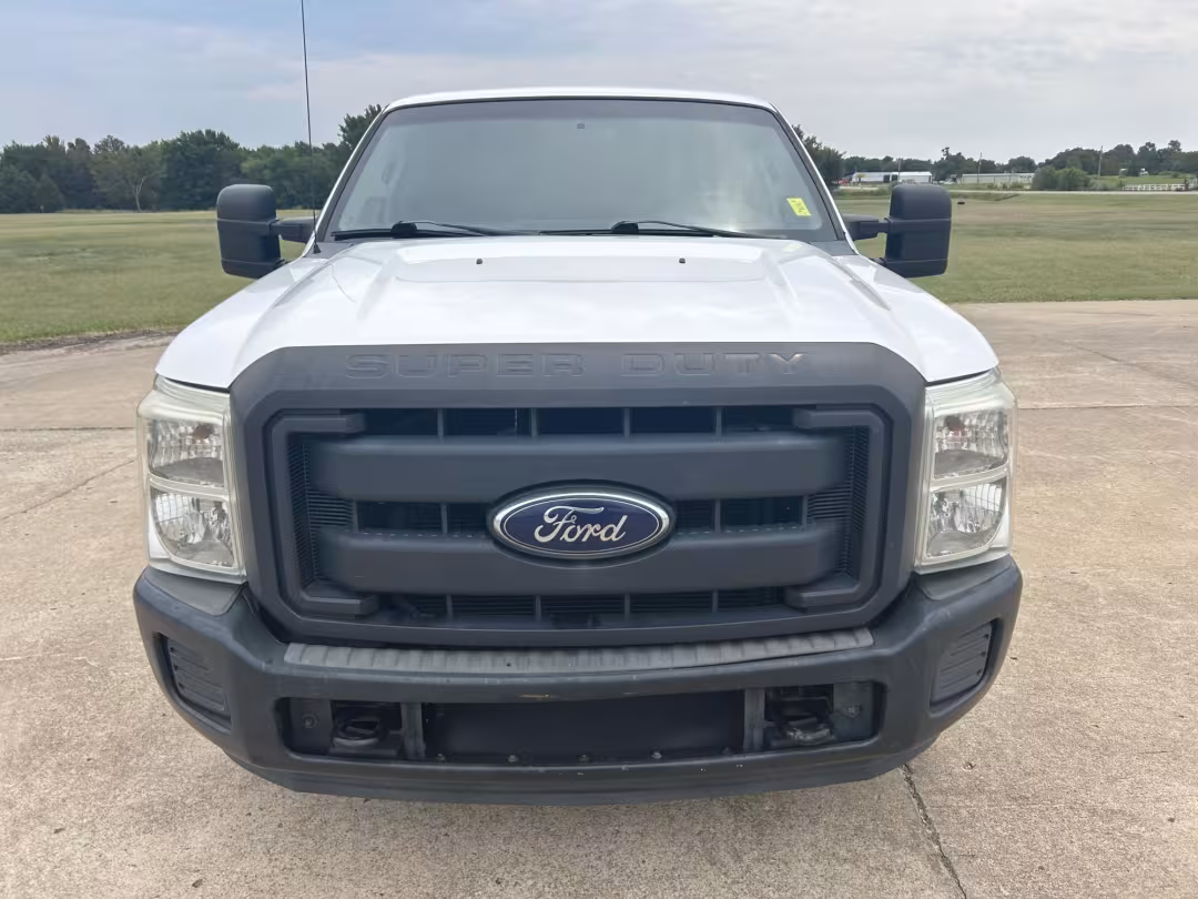 2013 Ford F-250 SD - 1FTBF2A69DEB82361 - Image #2