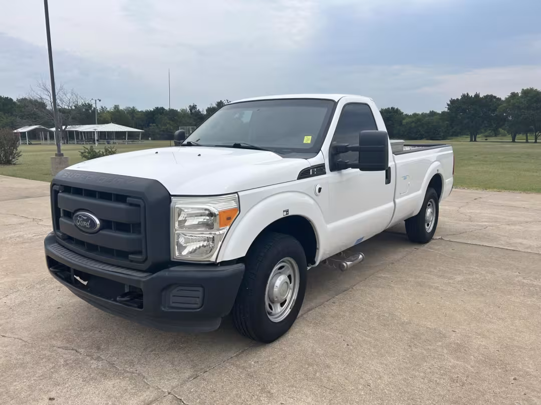 2013 Ford F-250 SD - 1FTBF2A69DEB82361 - Image #3