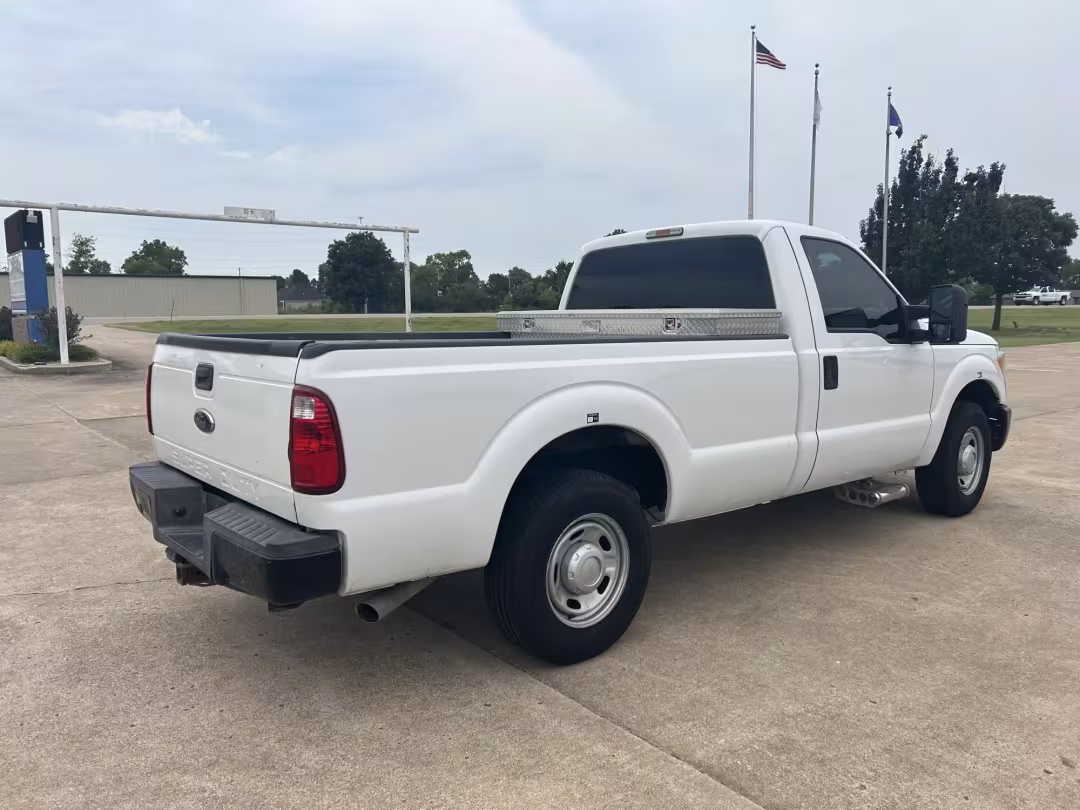2013 Ford F-250 SD - 1FTBF2A69DEB82361 - Image #5