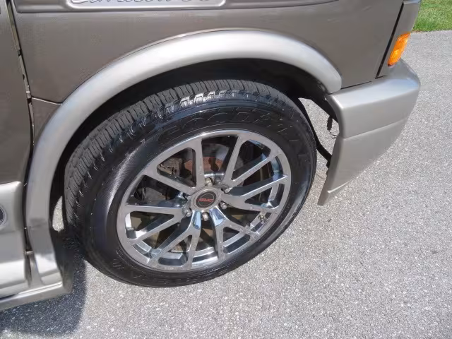 2013 GMC Savana - 1GDS7DC45D1127414 - Image #37
