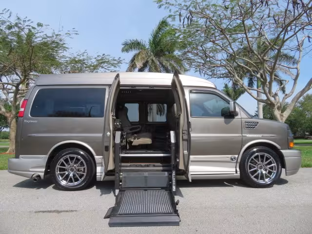 2013 GMC Savana - 1GDS7DC45D1127414 - Image #38