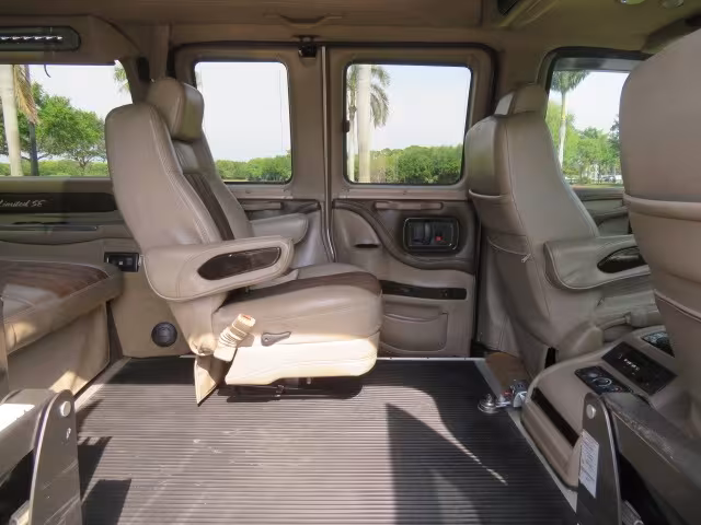 2013 GMC Savana - 1GDS7DC45D1127414 - Image #46