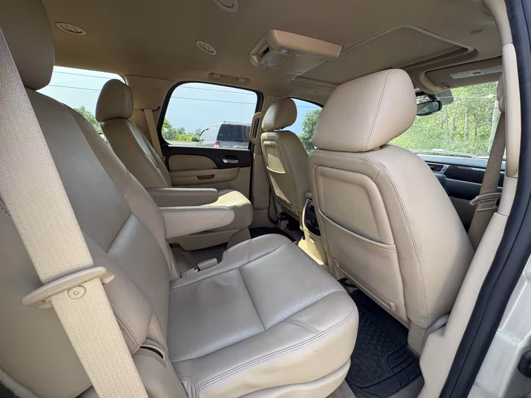 2013 GMC Yukon Denali - 1GKS2EEFXDR248579 - Image #13