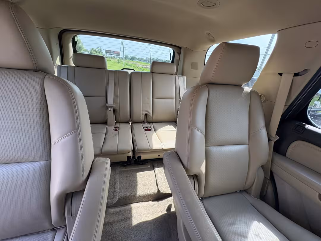 2013 GMC Yukon Denali - 1GKS2EEFXDR248579 - Image #16