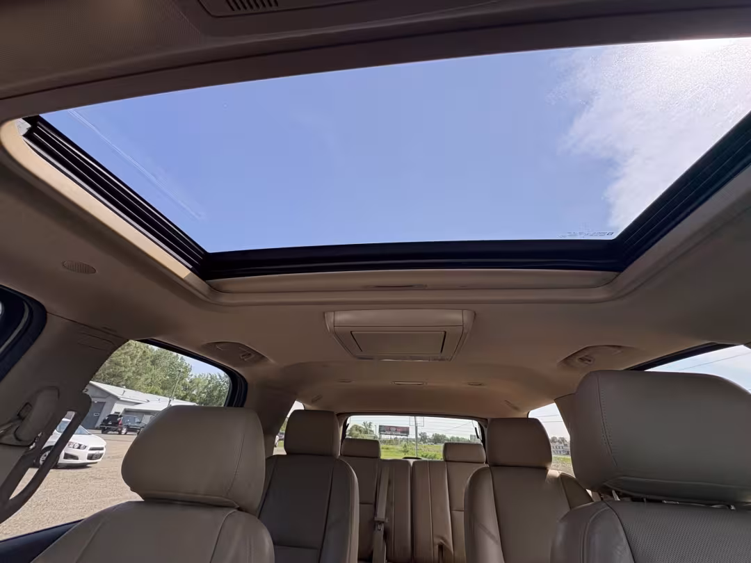 2013 GMC Yukon Denali - 1GKS2EEFXDR248579 - Image #17