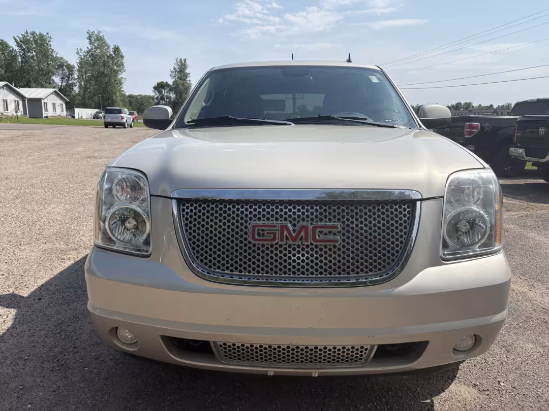 2013 GMC Yukon Denali - 1GKS2EEFXDR248579 - Image #8