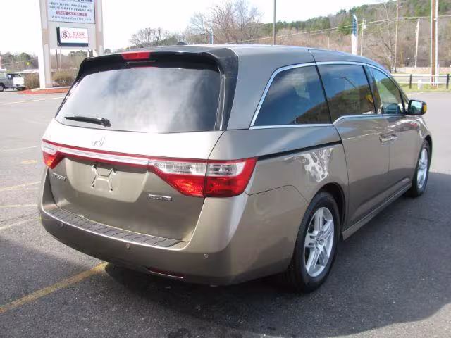 2013 Honda Odyssey - 5FNRL5H90DB077022 - Image #3