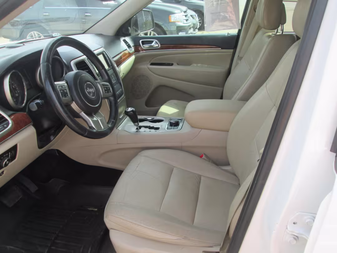 2013 Jeep Grand Cherokee - 1C4RJFBG9DC514791 - Image #10