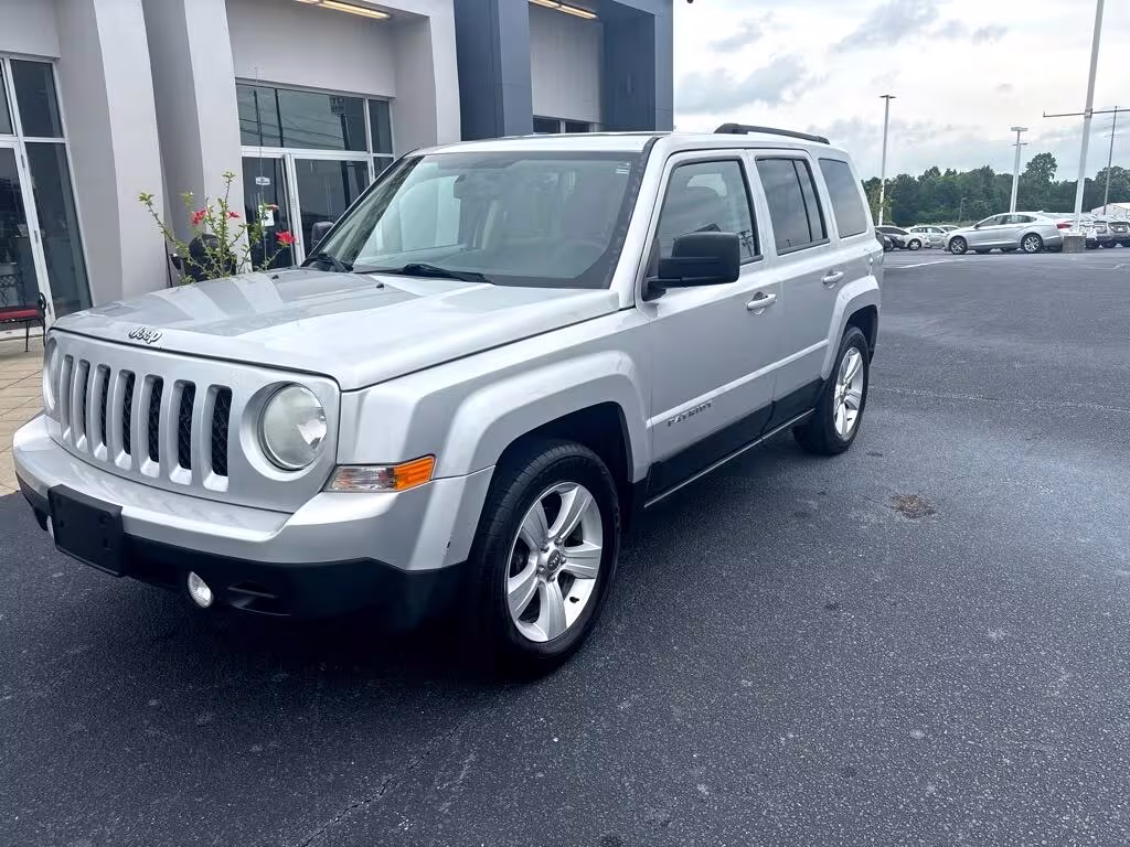 2013 Jeep Patriot - 1C4NJPBB3DD193804 - Image #2