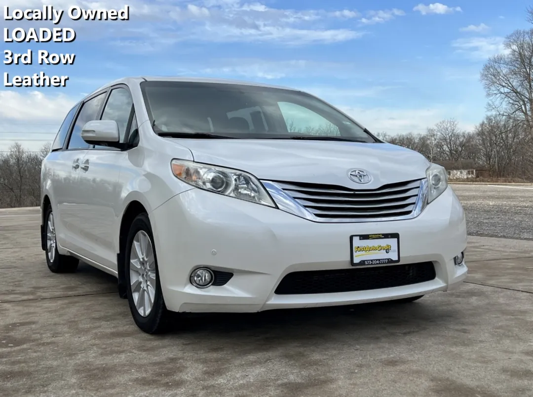 2013 Toyota Sienna - 5TDYK3DC0DS332770 - Image #2