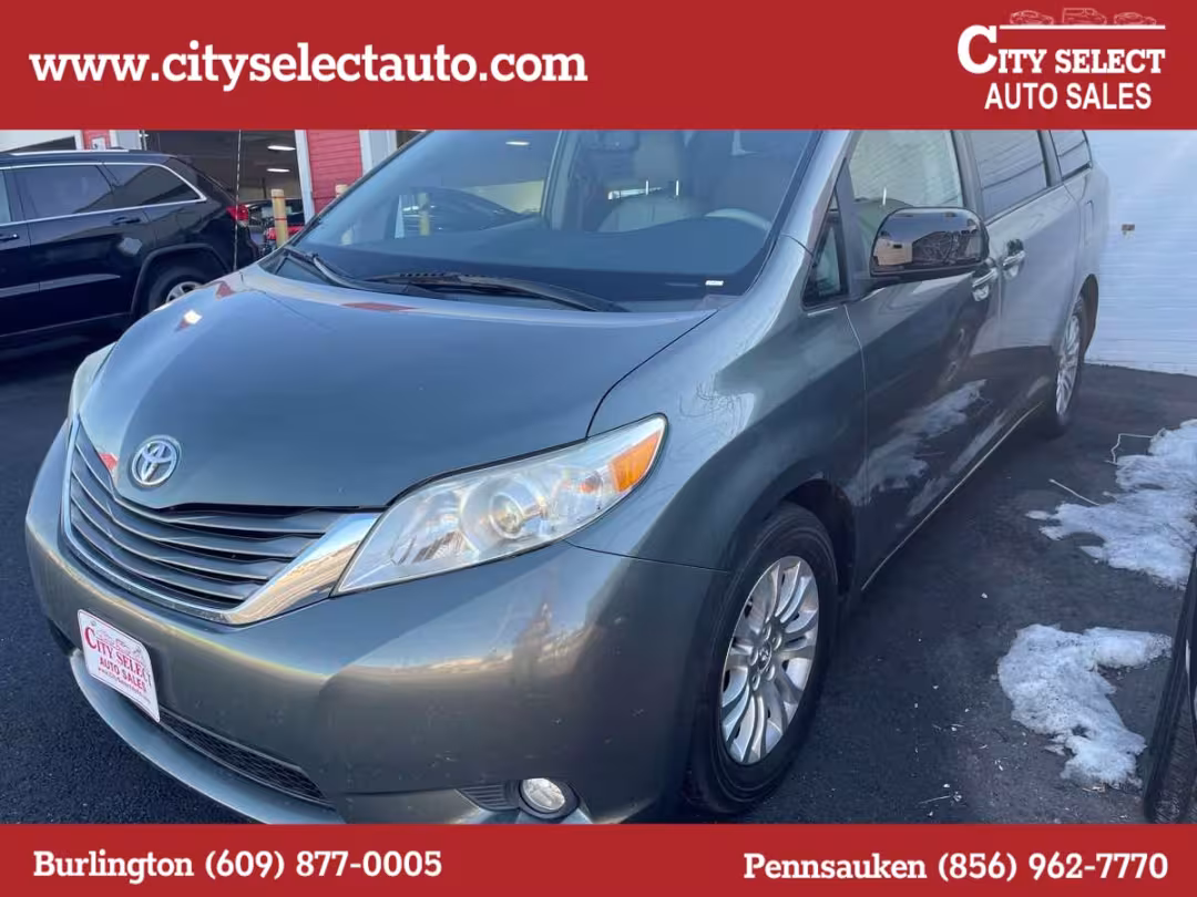 2013 Toyota Sienna - 5TDYK3DC7DS390827 - Image #1