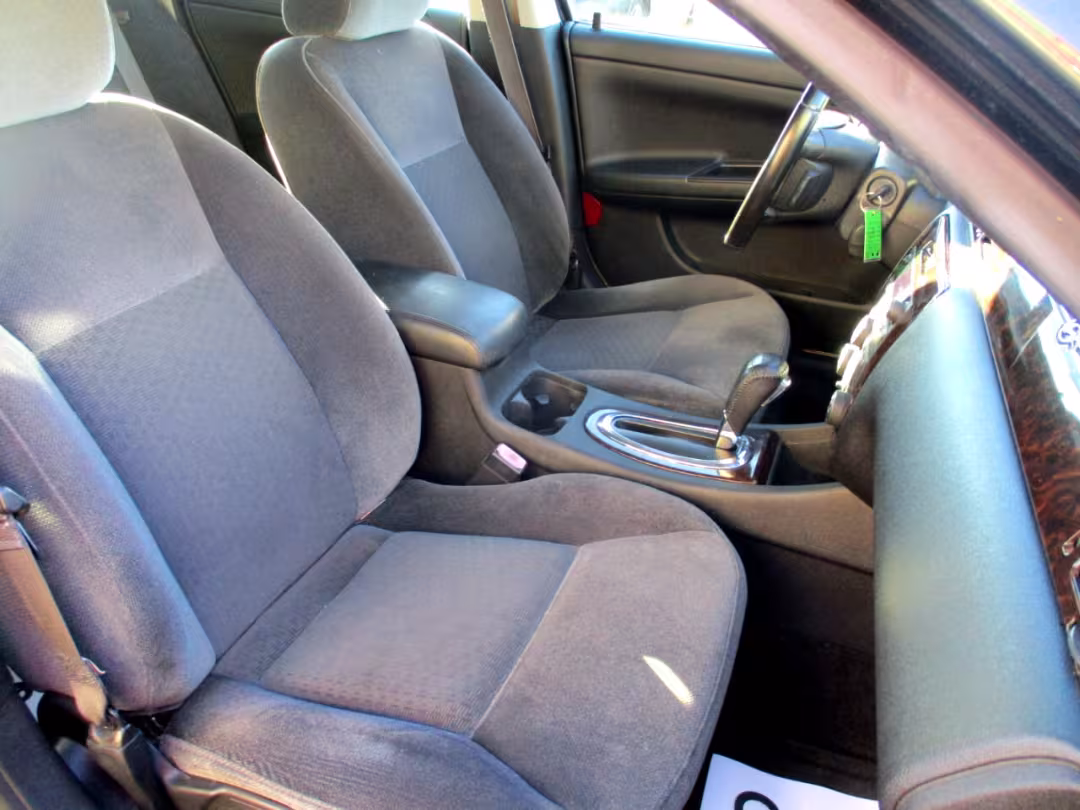 2014 Chevrolet Impala Limited - 2G1WB5E37E1171403 - Image #10