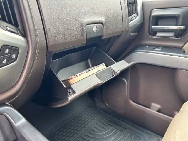2014 Chevrolet Silverado 1500 - 3GCPCSEC8EG390448 - Image #16