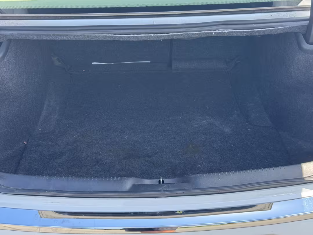 2014 Chrysler 300 - 2C3CCAAG3EH377600 - Image #11