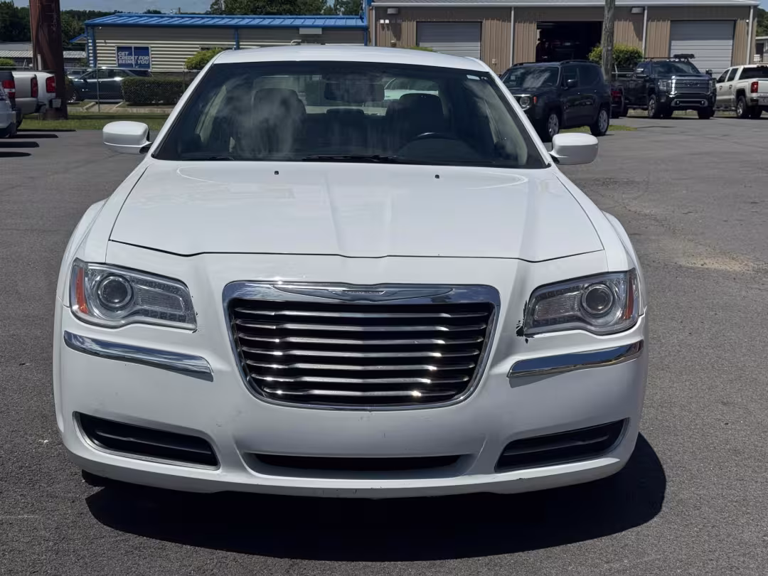 2014 Chrysler 300 - 2C3CCAAG3EH377600 - Image #3