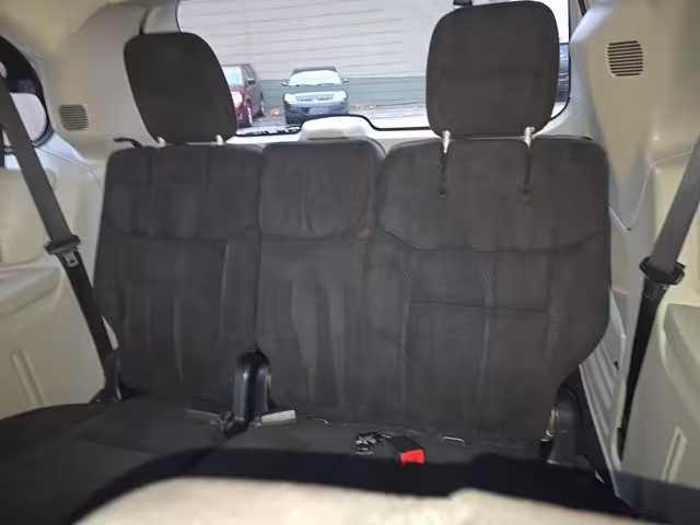 2014 Dodge Grand Caravan - 2C4RDGCG5ER252837 - Image #11