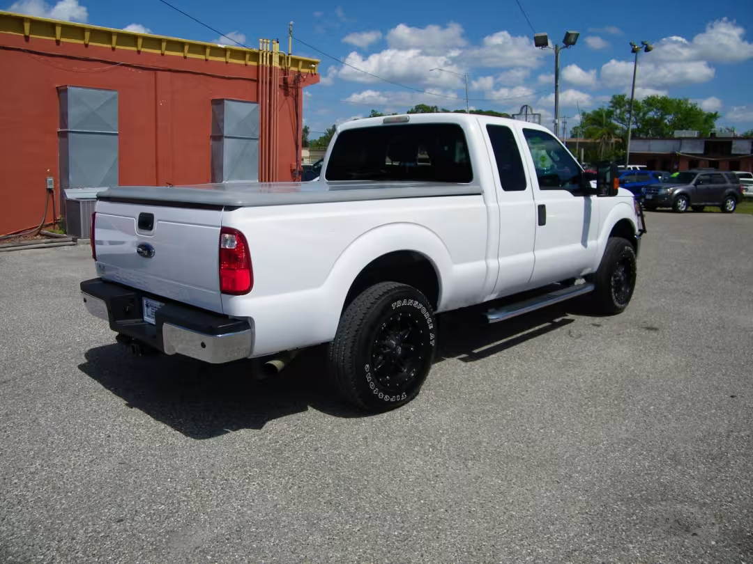 2014 Ford F-250 SD - 1FT7X2B67EEA01745 - Image #5